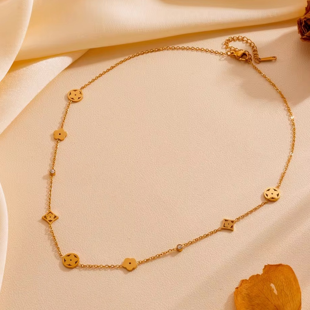 Gold Stainless Steel Clover Rhinestone Pendant Idylle Blossom Monogram Necklace - Picture 2 of 10